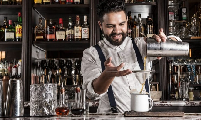 Tailored Mixology: Experience the Delight of Mobile Bar Services